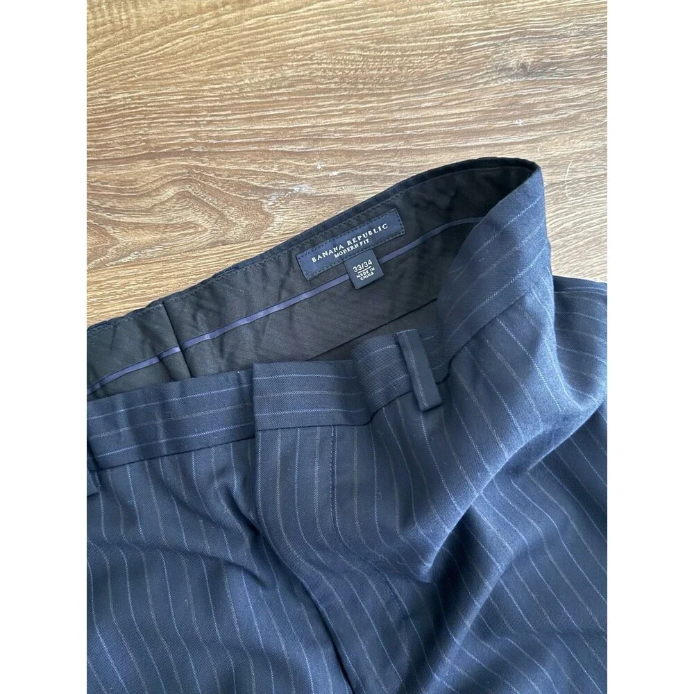 Banana Republic Navy Blue Pinstripe Pants Trousers Mens Size 33x34 Modern Fit